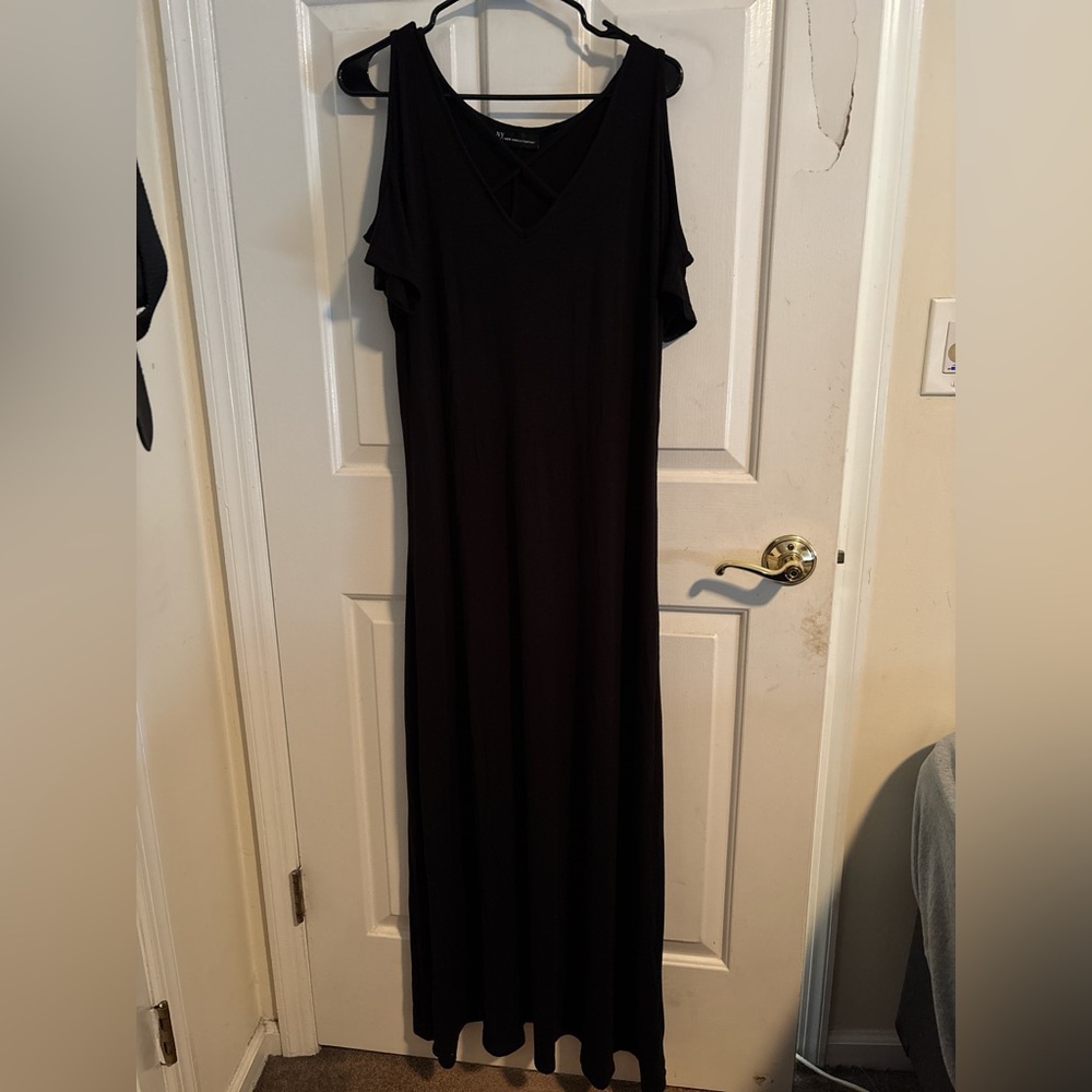 New York & Company Black Cold Shoulder Maxi Dress